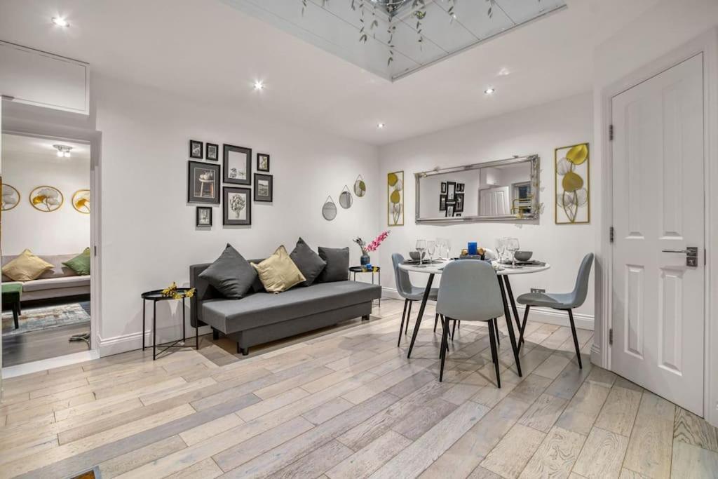 Luxury Oasis Apartment London Exterior photo